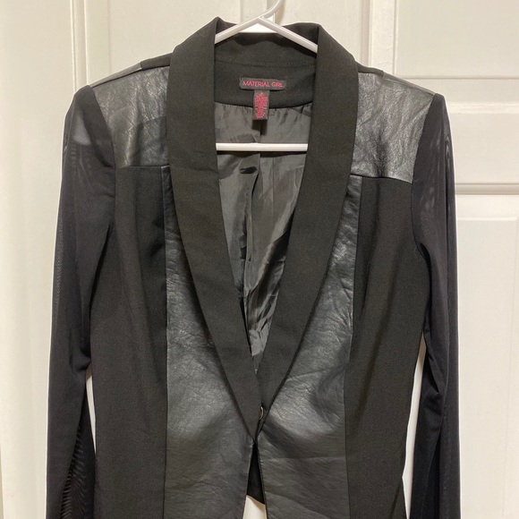 Faux leather illusion sleeve blazer - Picture 2 of 4